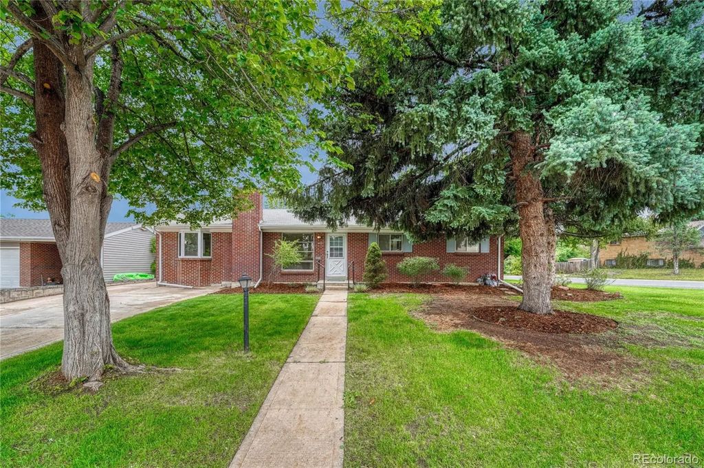 408 Scranton Street, Aurora