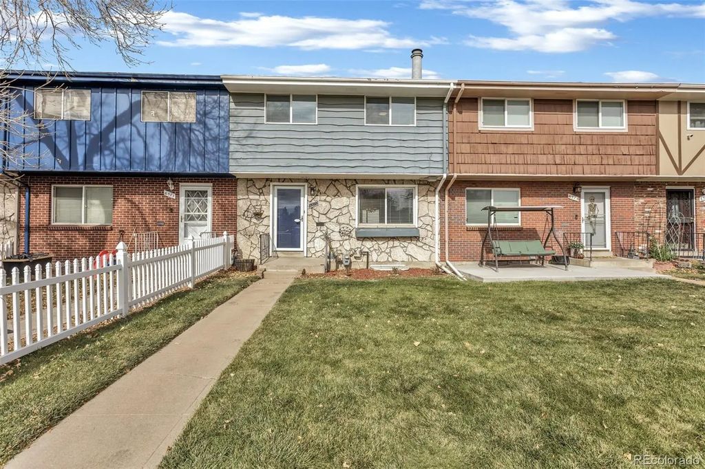 6377 W Mississippi Place, Lakewood