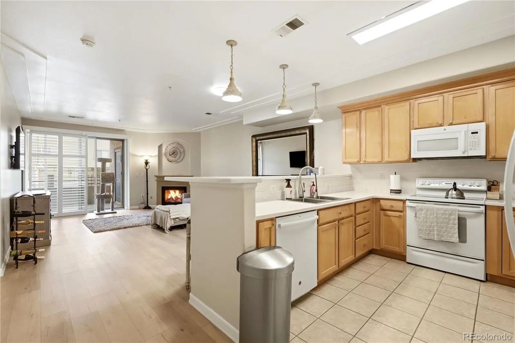 13353 W Alameda Parkway 108, Lakewood