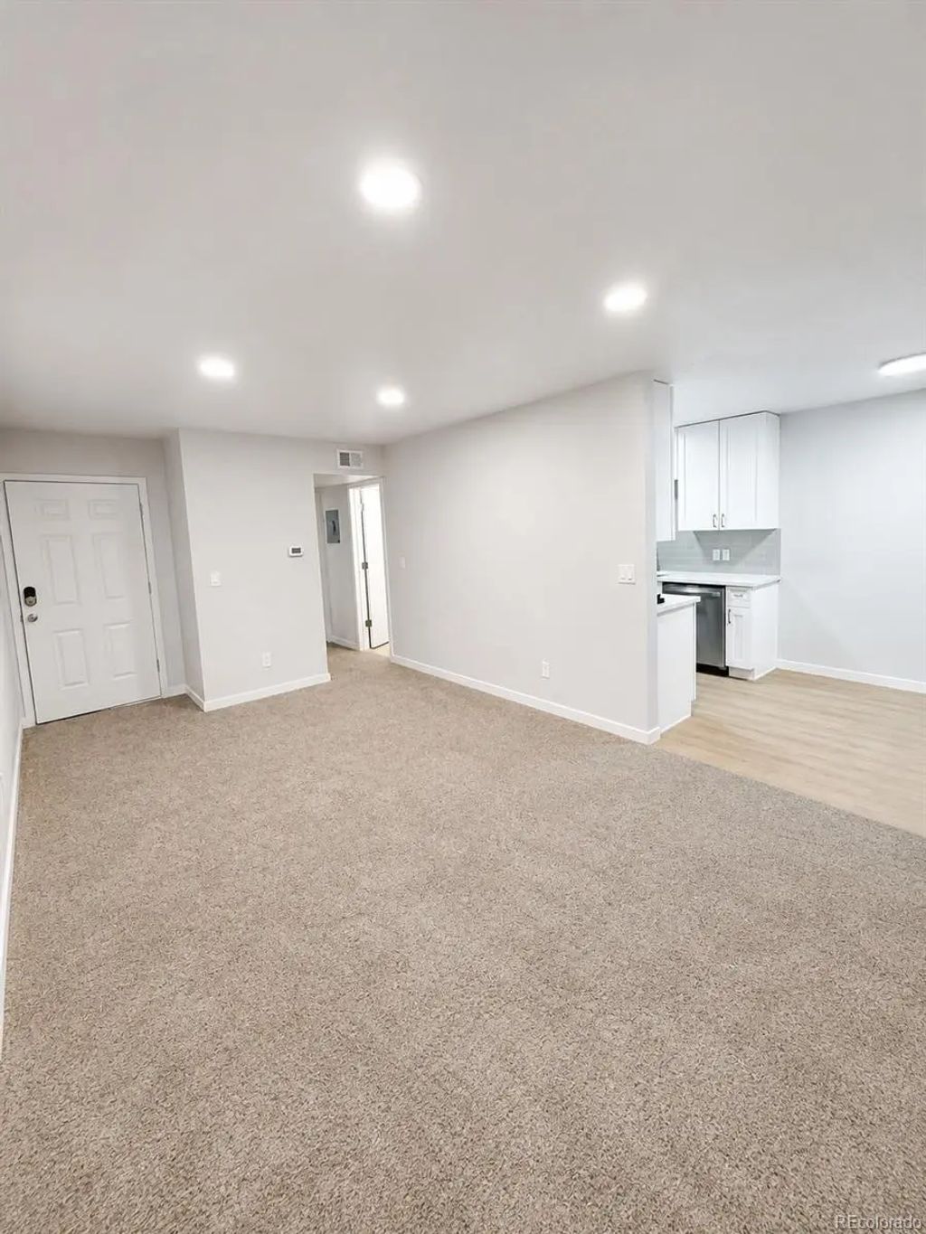 10702 E Exposition Avenue 105, Aurora