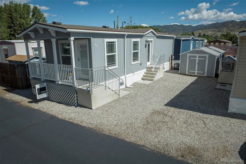 910 J Street, Salida