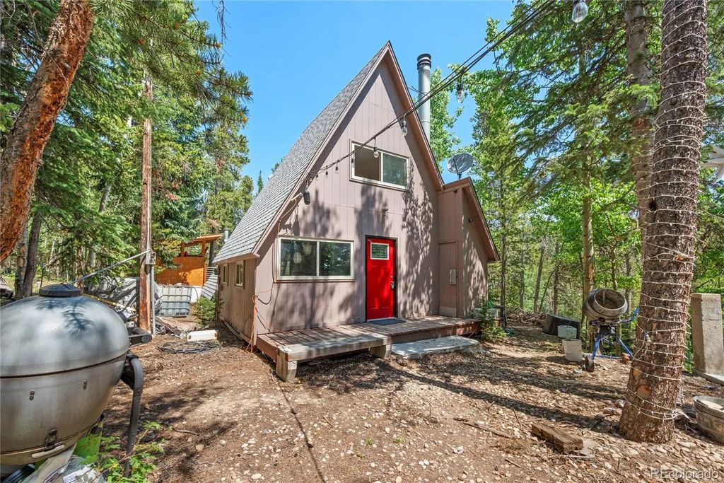 10275 Dowdle Drive, Golden
