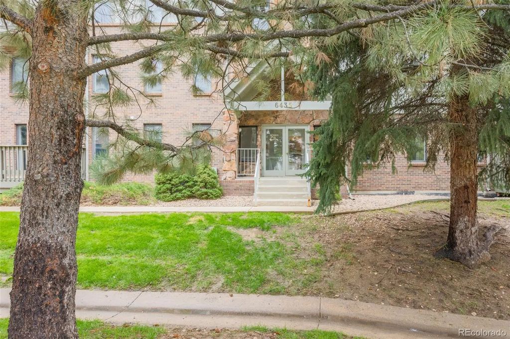 6435 S Dayton Street 302, Englewood
