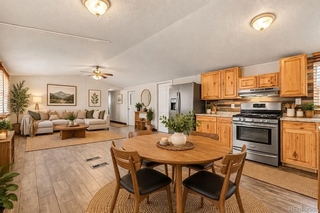 5093 E 96th Place, Denver