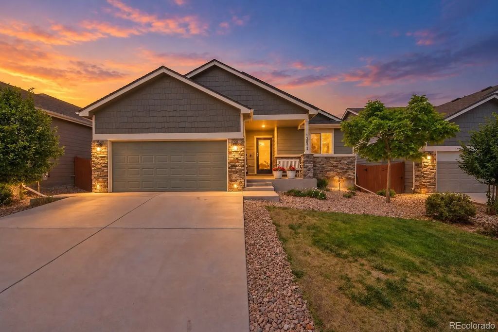 12832 Scenic Walk Drive, Peyton