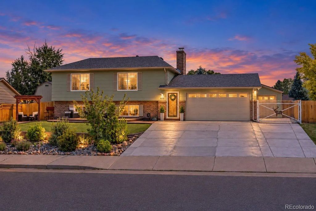 4610 S Garrison Street, Littleton