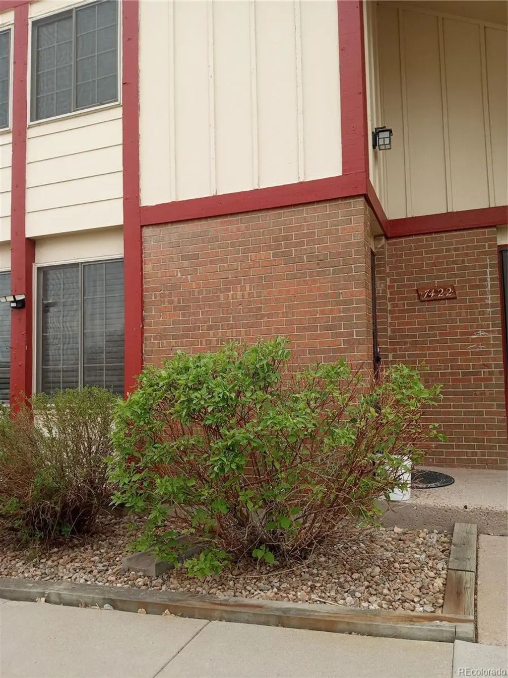 7422 S Zephyr Court, Littleton