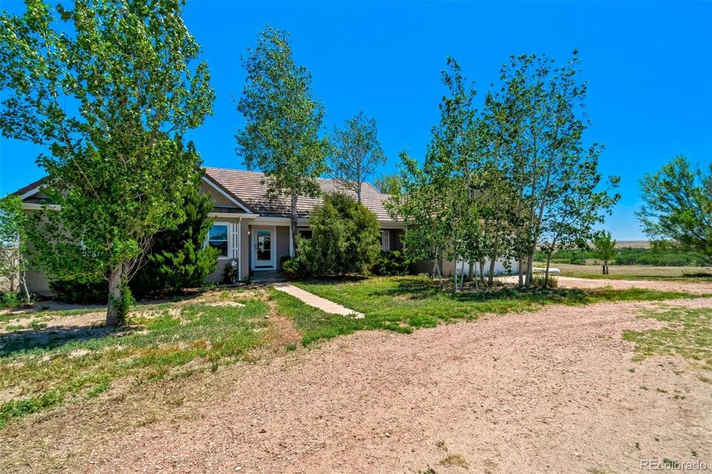 18300 County Rd 105, Ramah