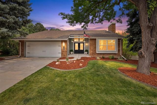 7626 S Willow Way, Centennial