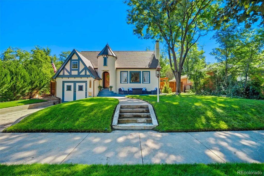 2221 Wood Avenue, Colorado Springs
