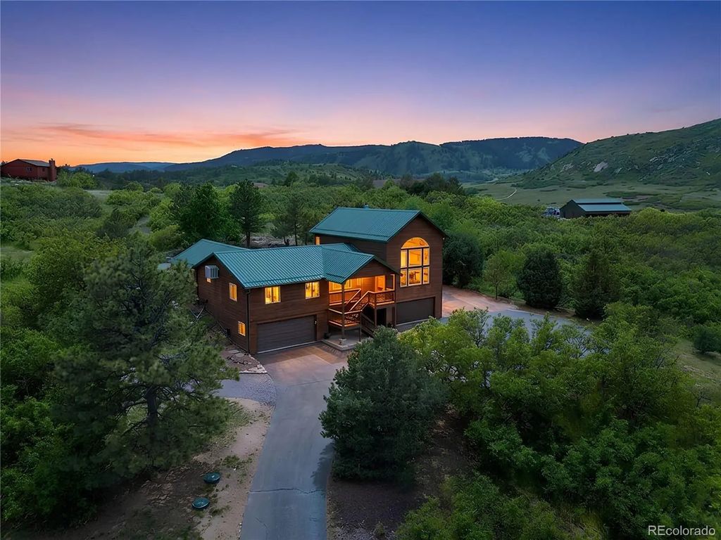 6560 Winnebago Way, Sedalia