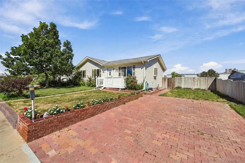 375 Kipp Avenue, Keenesburg