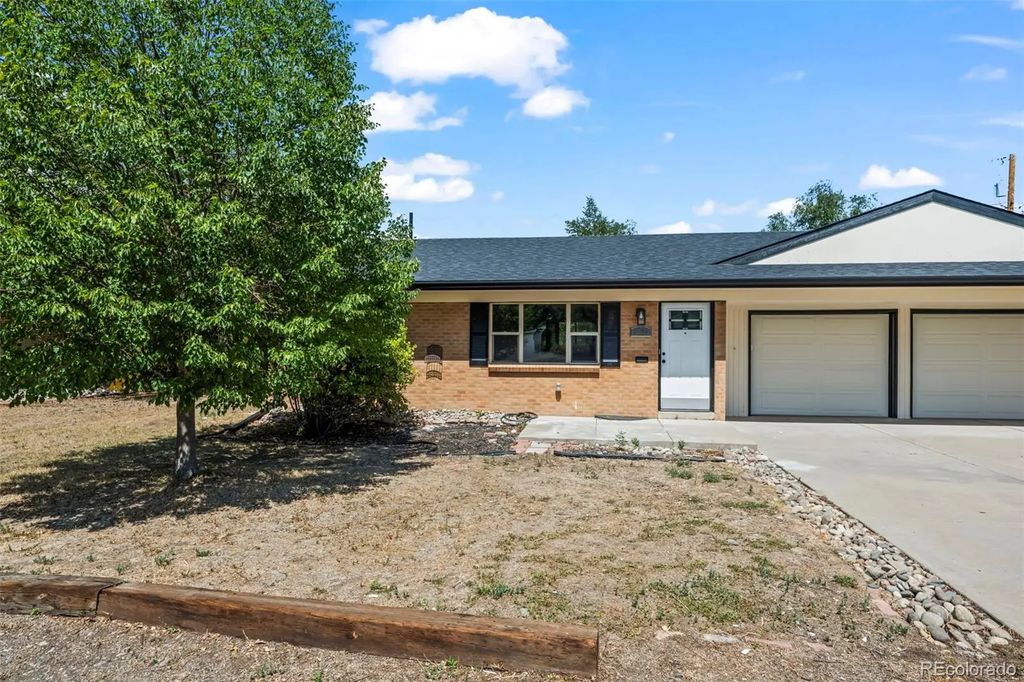 5725 W 5th Avenue, Lakewood