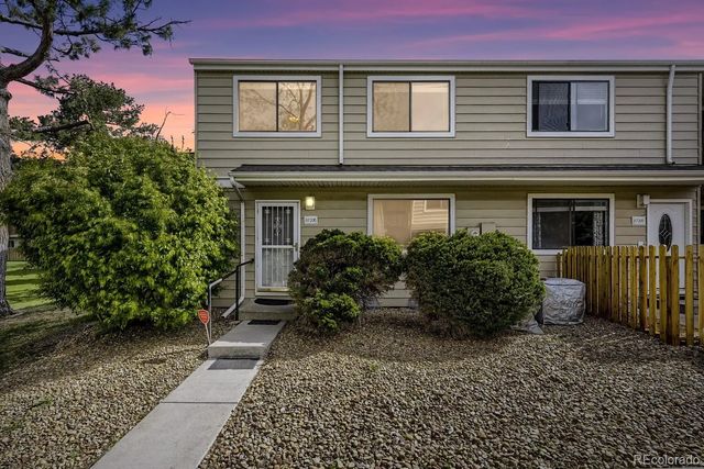 6720 E Mississippi Avenue B, Denver