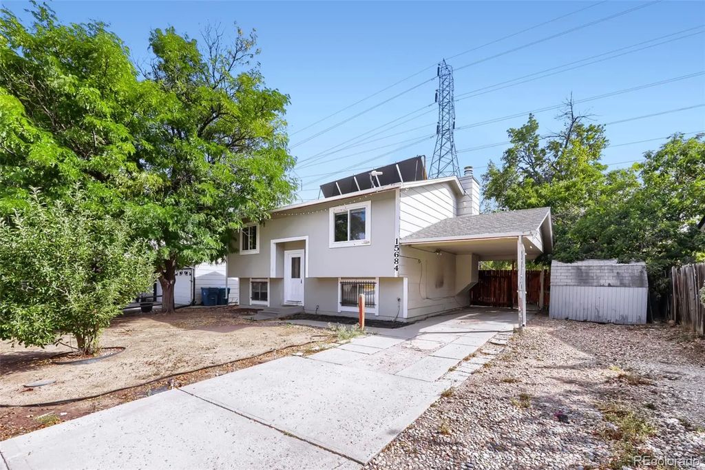 15684 E Bails Drive, Aurora