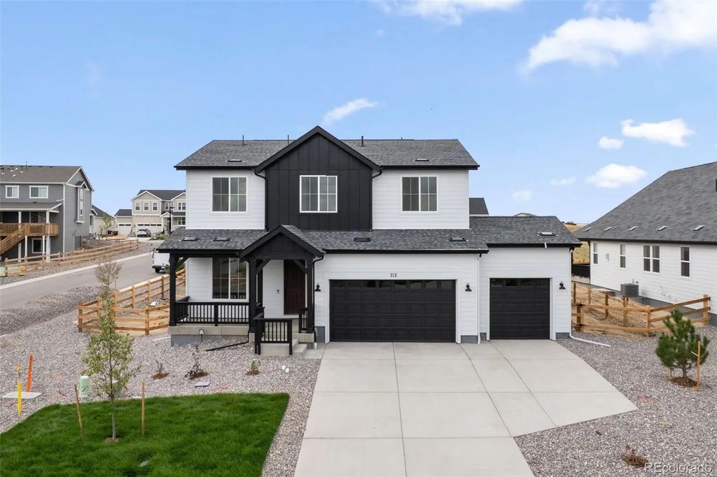 712 Pershing Point, Elizabeth