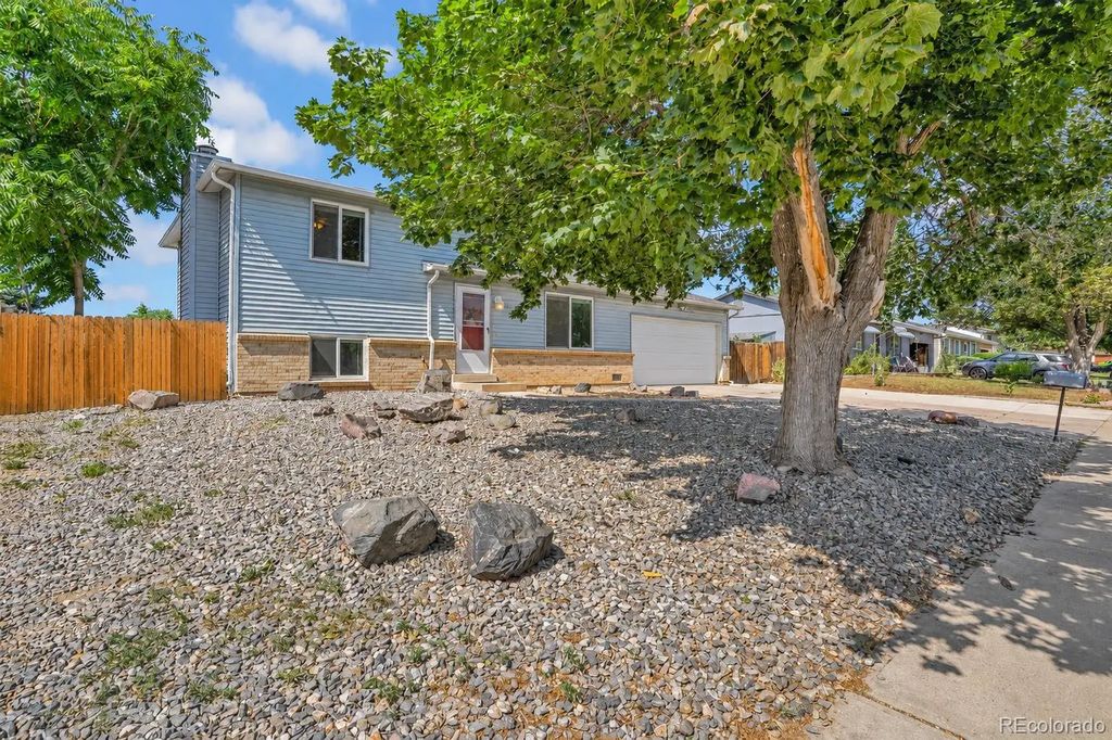 16219 E Linvale Avenue, Aurora