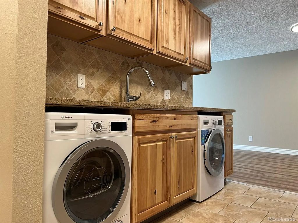 7375 E Quincy Avenue 207, Denver
