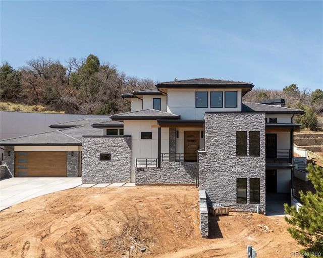 8103 Raphael Lane, Littleton