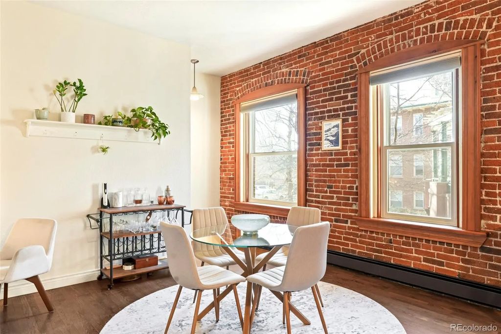 3249 W Fairview Place 111, Denver
