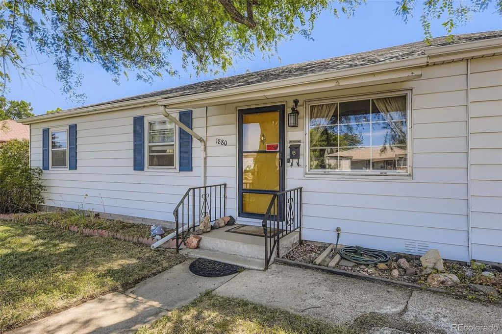 1880 Ruth Drive, Thornton