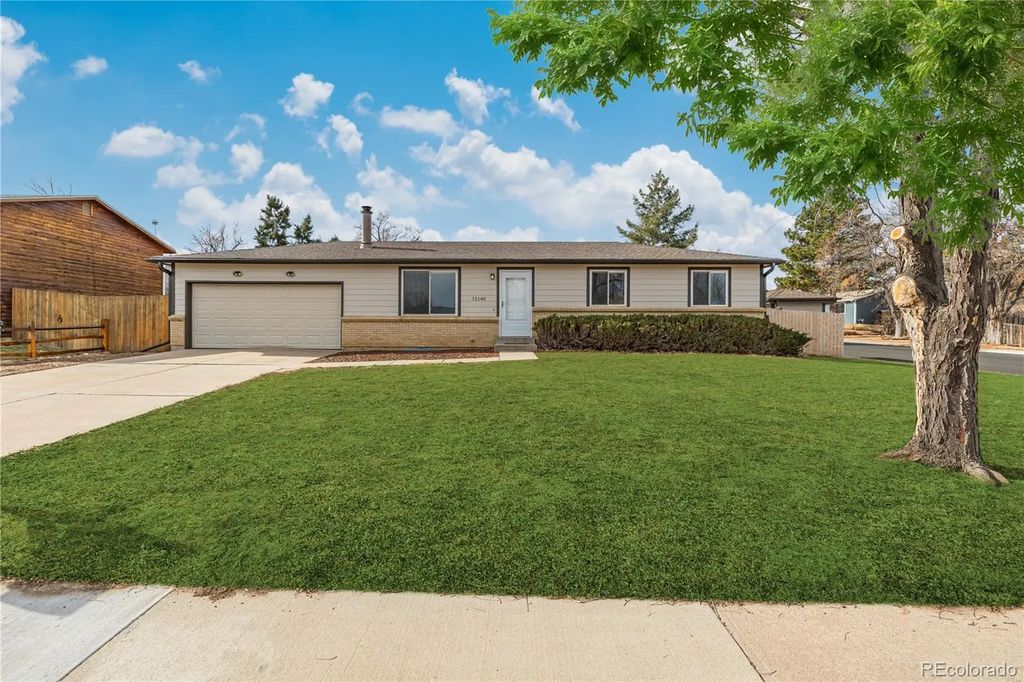 15140 E Columbia Drive, Aurora