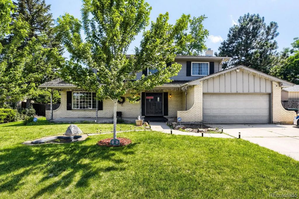 1435 S Macon Street, Aurora