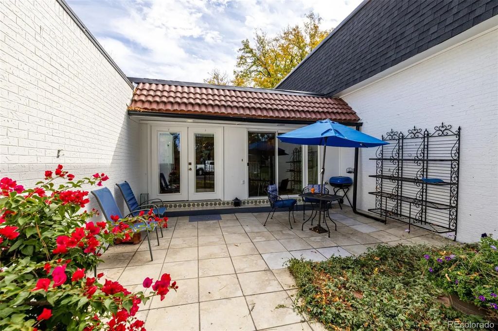 7466 W Cedar Circle, Lakewood