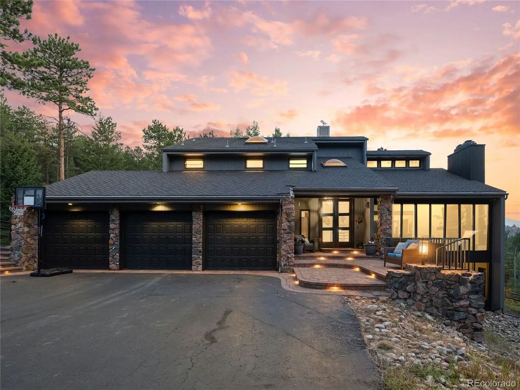 571 Sundown Lane, Evergreen