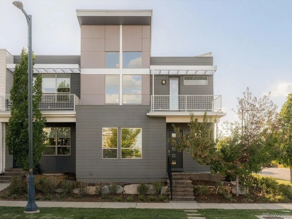 5547 Valentia Street, Denver
