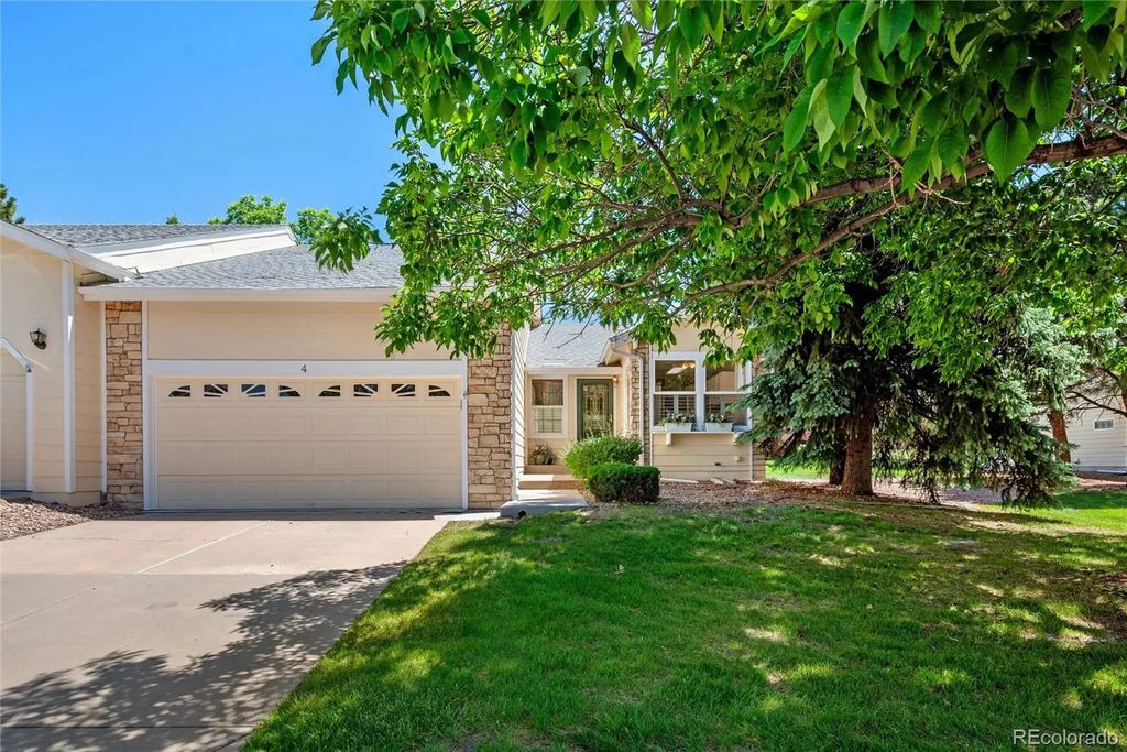 4 Shetland Court, Highlands Ranch