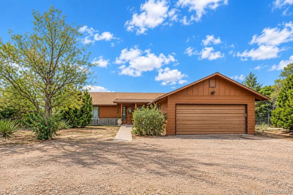 971 Navajo Road, Walsenburg