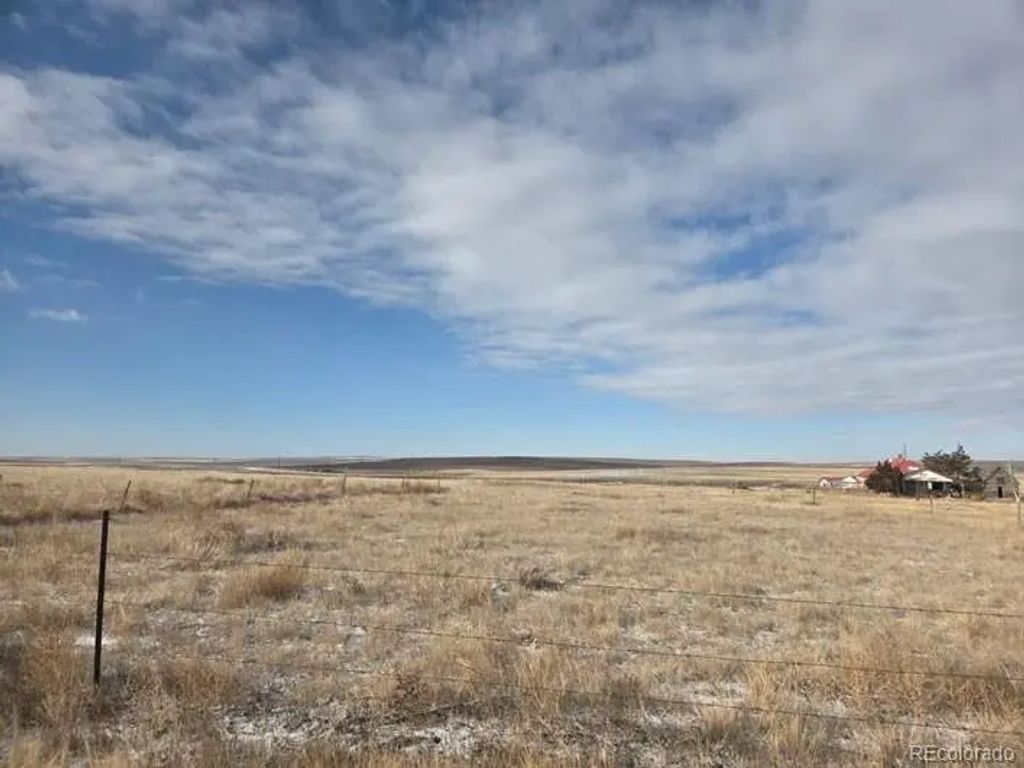 2215 County Road 269, Deer Trail