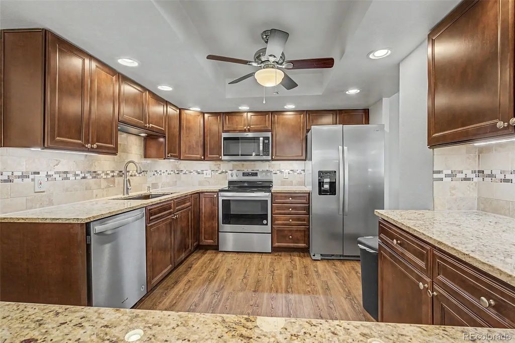 13952 E Marina Drive 302, Aurora