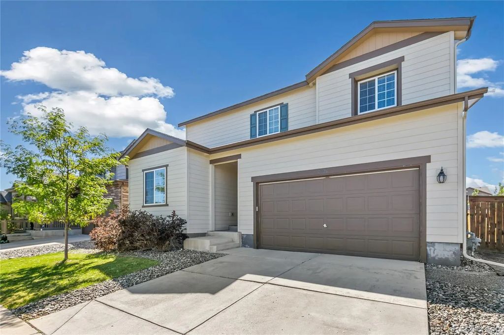15996 Hayloft Lane, Parker