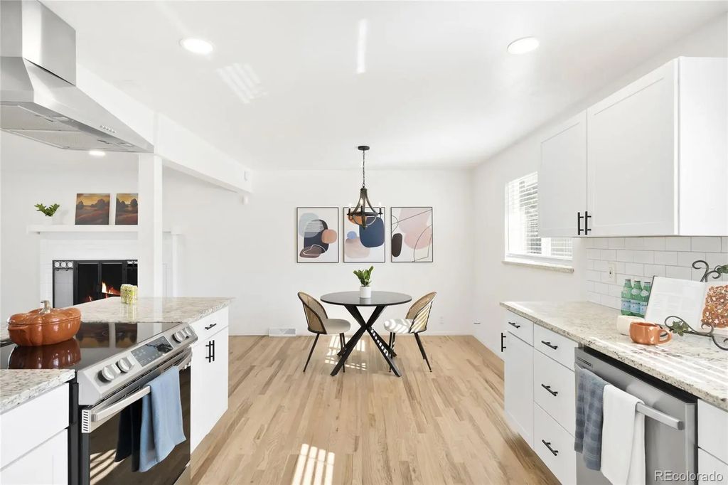 10 Teller Street, Lakewood