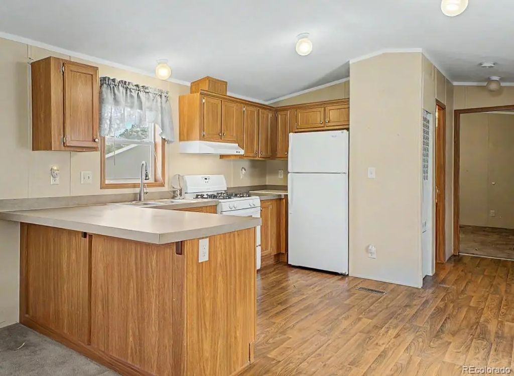 1801 W 92nd Avenue, Denver