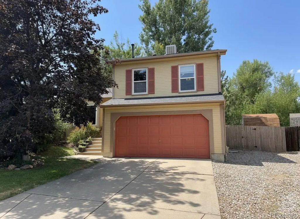 2285 Cliffrose Lane, Louisville