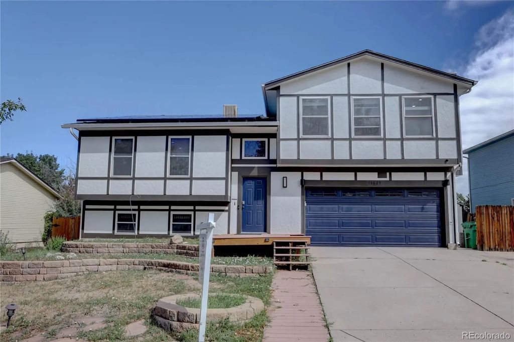 19629 E Bails Place, Aurora