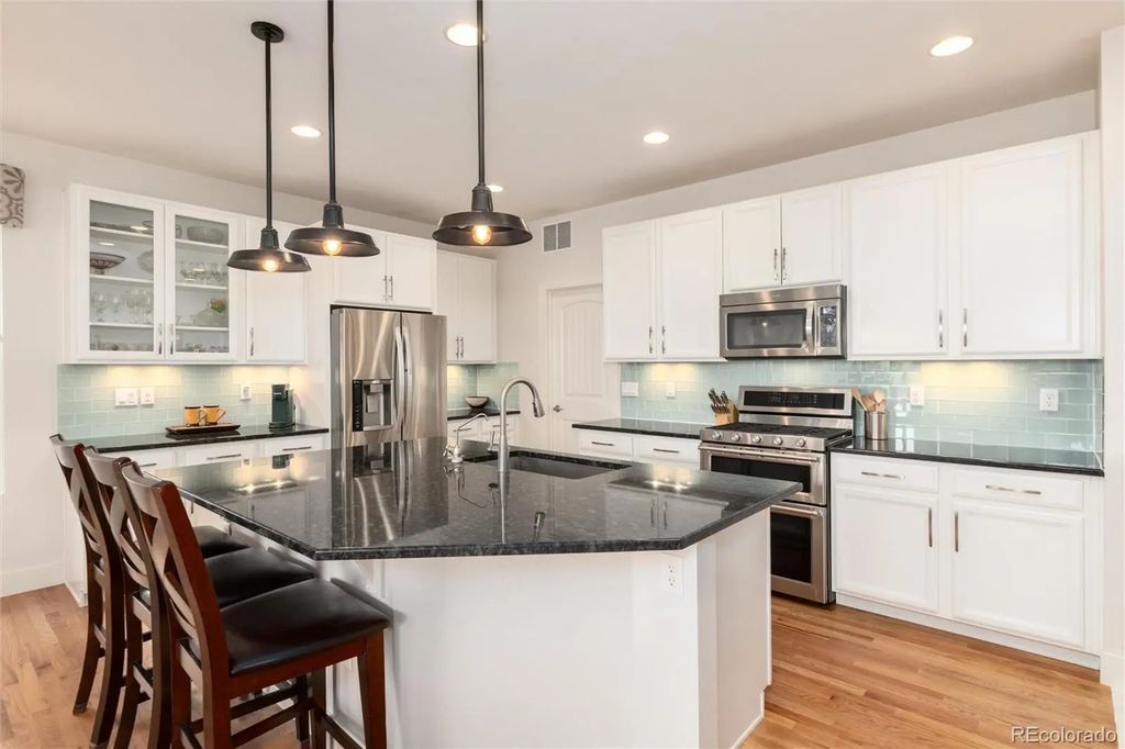 6609 Pinery Villa Place, Parker
