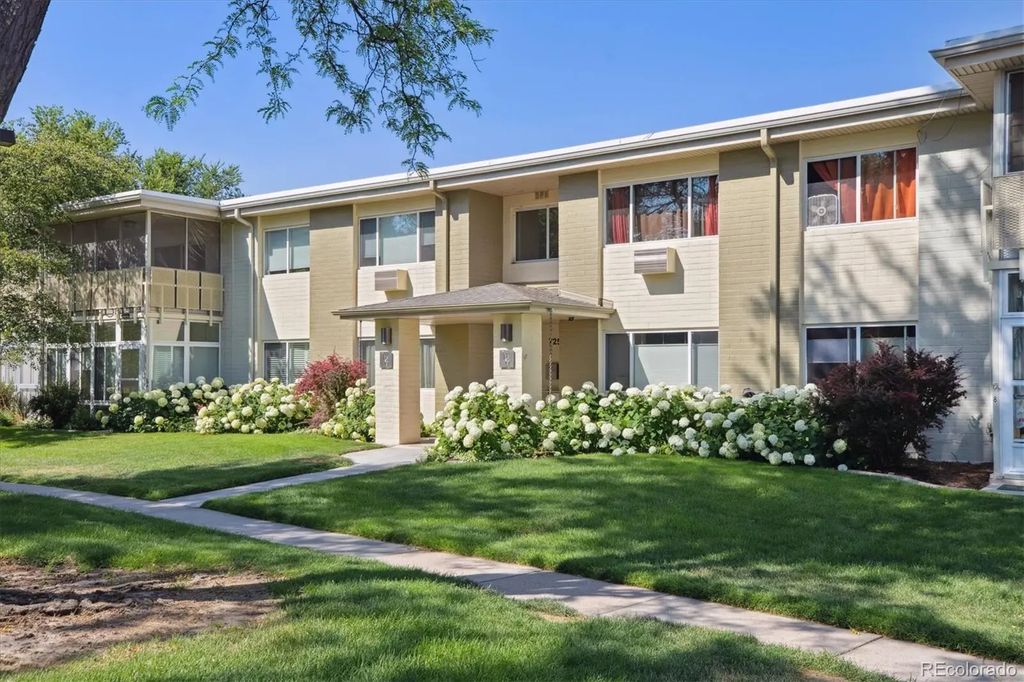 725 S Clinton Street 2b, Denver