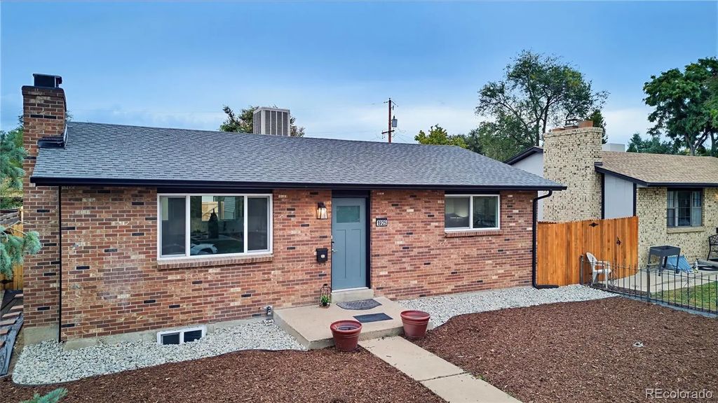 1925 Fenton Street, Edgewater