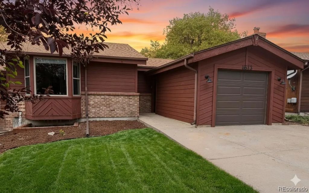 1613 Secrest Street, Golden