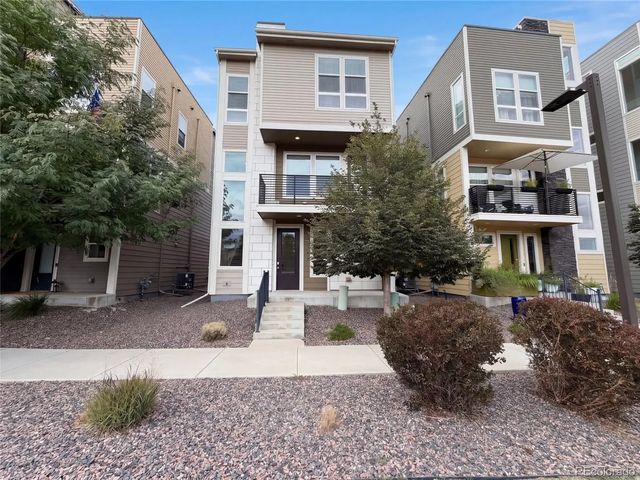 15738 E Broncos Place, Centennial