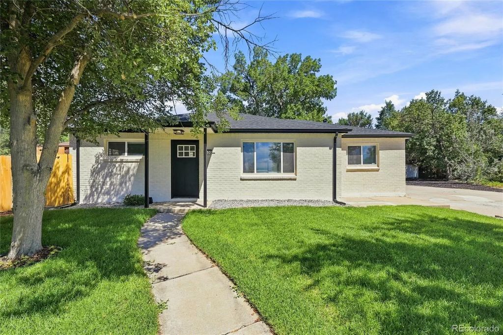 1430 Locust Place, Thornton