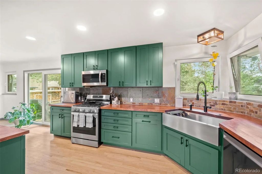 3560 Everett Street, Wheat Ridge