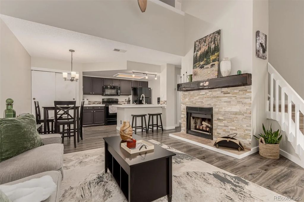 8337 S Upham Way 211, Littleton