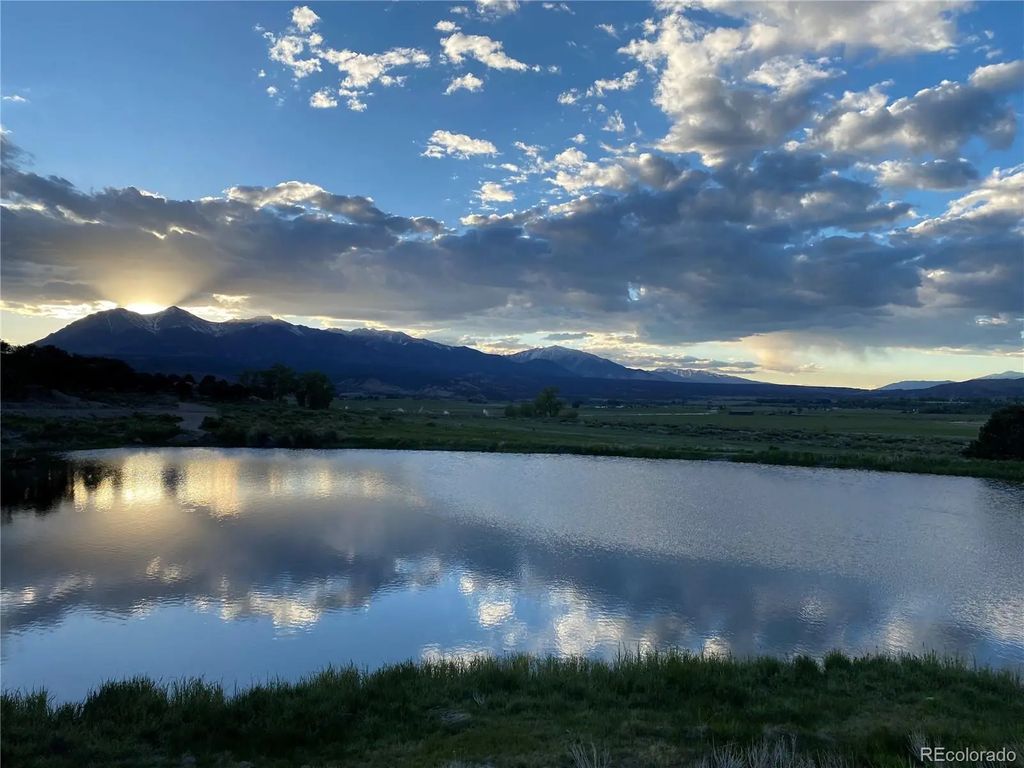 8272 County Road 160, Salida