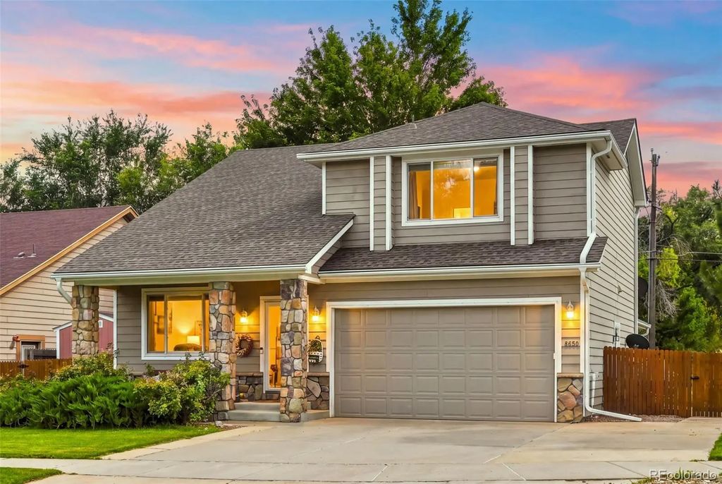8650 W 49th Circle, Arvada