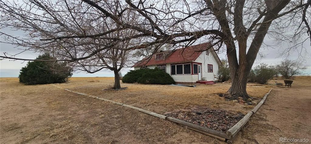 31506 County Road 22, Vona